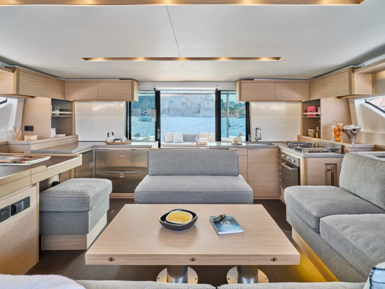 Catamaran te huur in Álimos voor de beste prijs