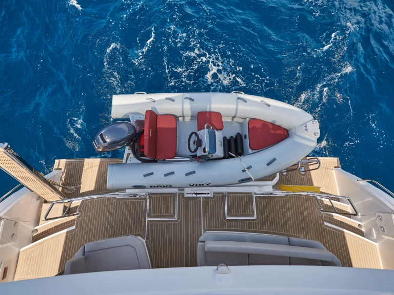 Motorboot te huur in Rogoznica voor de beste prijs