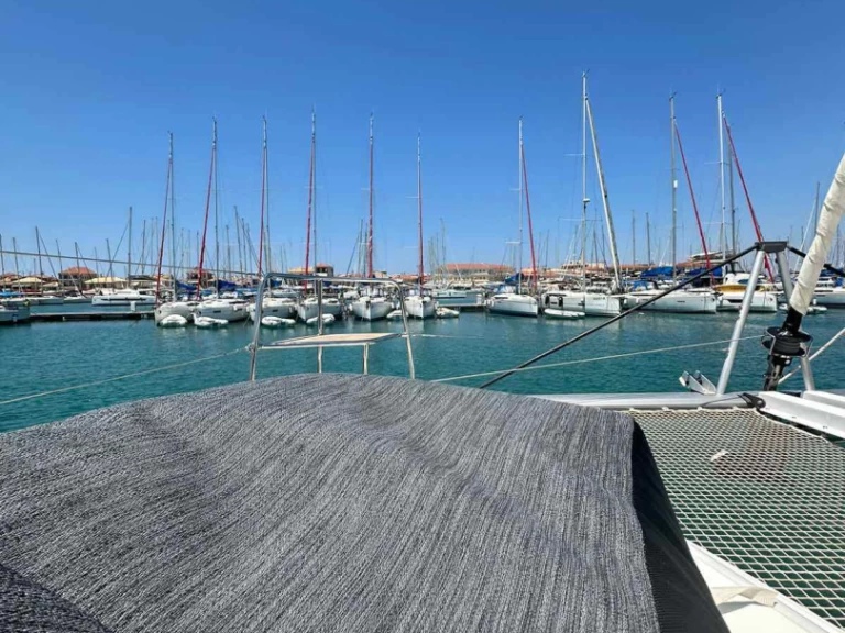 Bootverhuur Lagoon Lagoon 46 in Lefkáda via SamBoat