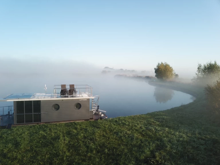 Woonboot te huur in Radewege voor de beste prijs