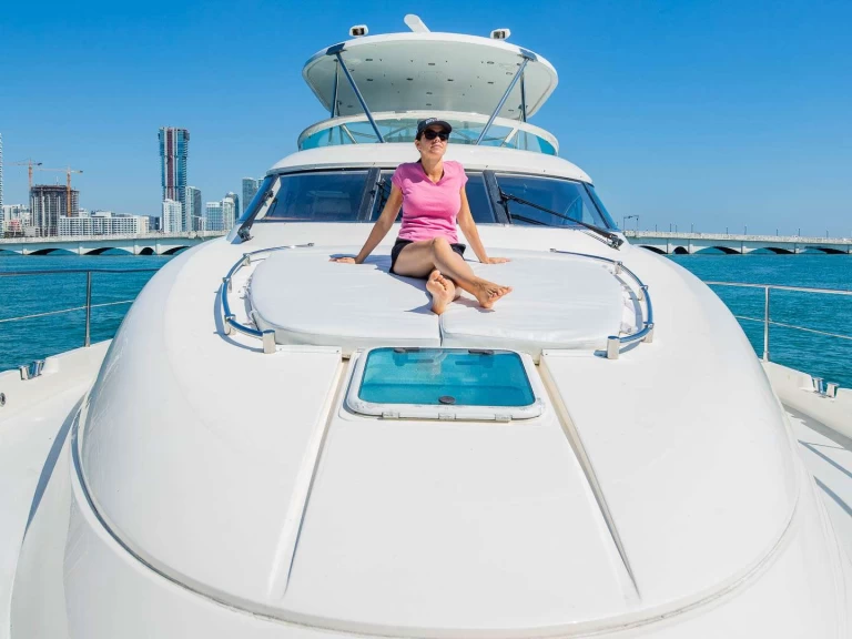 Bootverhuur City of Hollywood goedkoop MAXIMUS