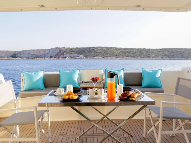 Huur een Ferretti SUMMER CAMP in Athene