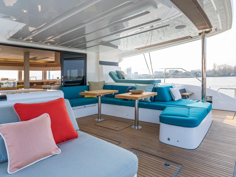 Huur een Lagoon Lagoon 55 in Álimos