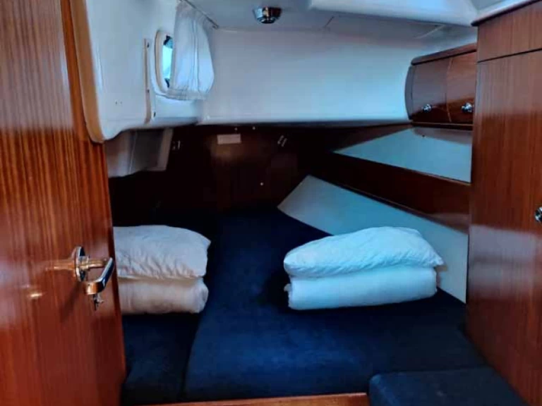 Huur een Bavaria Bavaria 41 in Gouviá