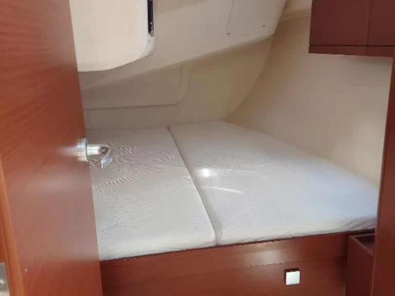 Bootverhuur Hanse Hanse 418 in Lávrio via SamBoat