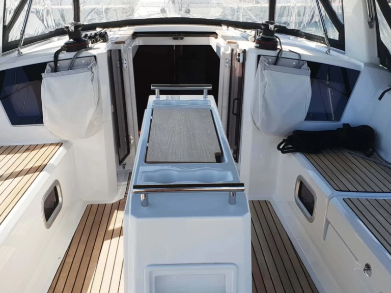 Verhuur Zeilboot Bénéteau met vaarbewijs