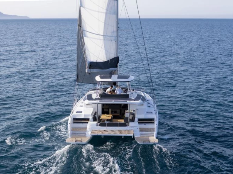 Verhuur Catamaran Lagoon met vaarbewijs