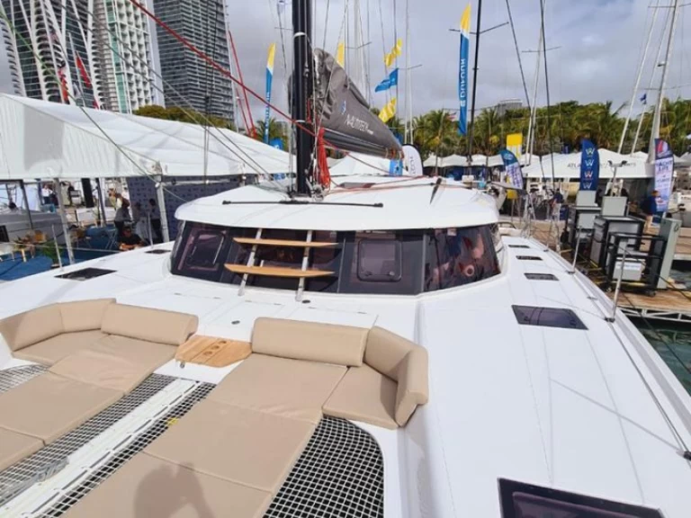 Catamaran te huur in Road Town voor de beste prijs