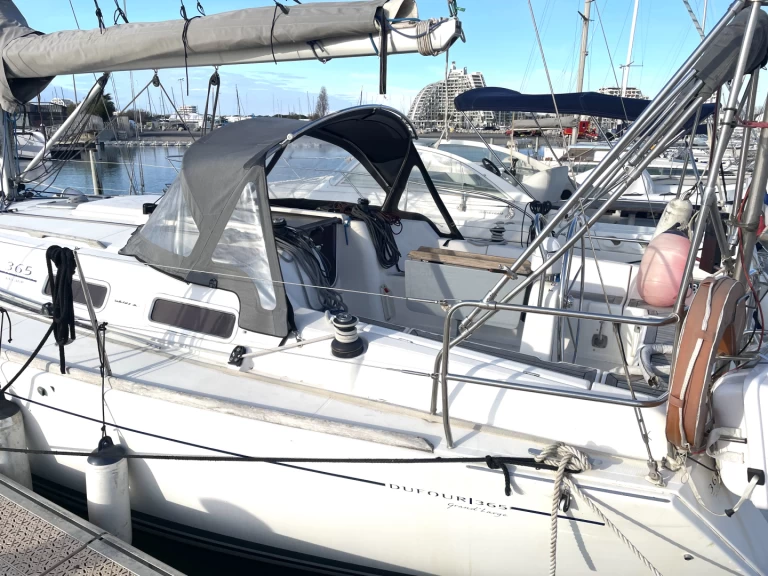 Dufour Dufour 365 Grand Large te huur van particulier of professional in Port-Camargue