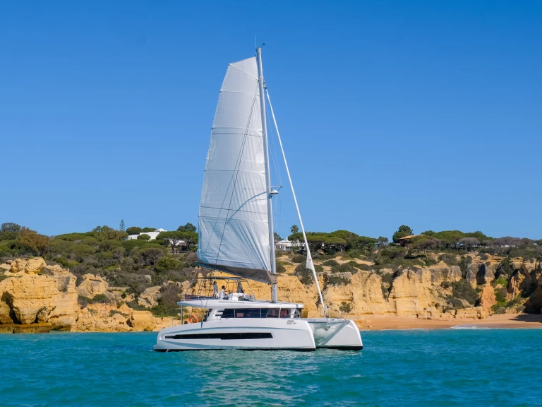 Verhuur Catamaran Dufour met vaarbewijs