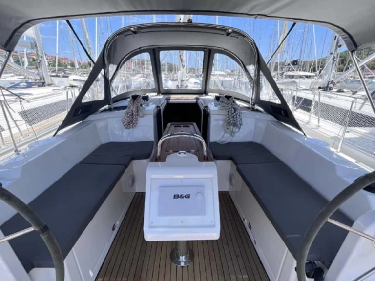 Bavaria Bavaria C38 te huur van particulier of professional in Biograd na Moru