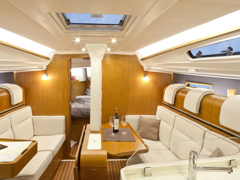 Zeilboot te huur in Biograd na Moru voor de beste prijs