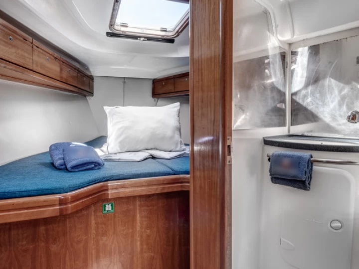 Bavaria Cruiser 37 te huur van particulier of professional in Gouviá