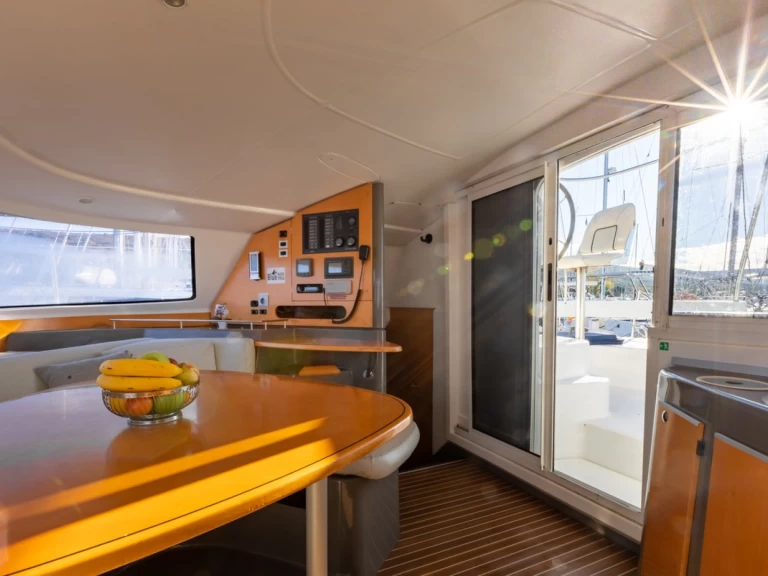 Huur Catamaran met of zonder schipper Fountaine Pajot in Punat