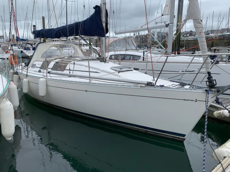 Bootverhuur Lorient goedkoop First 32 S5