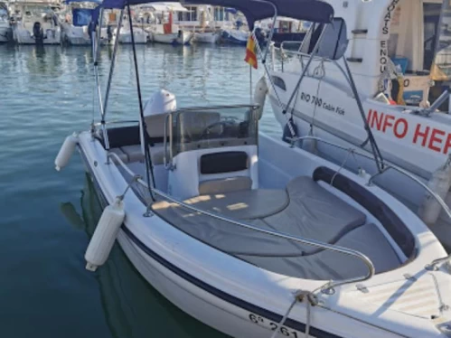 Verhuur Motorboot Ranieri met vaarbewijs