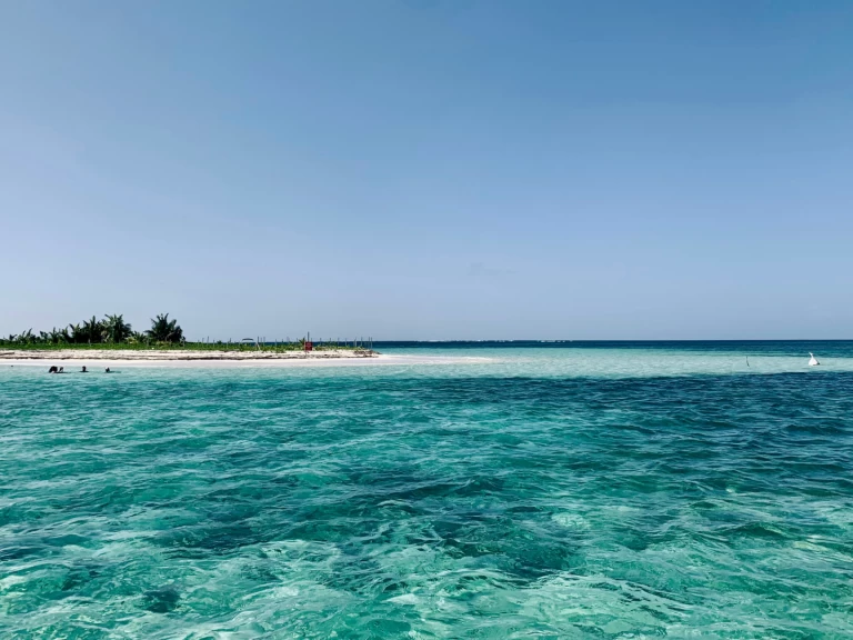 RIB te huur in Pointe-à-Pitre voor de beste prijs
