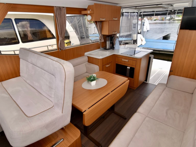 Verhuur Woonboot Greenline met vaarbewijs