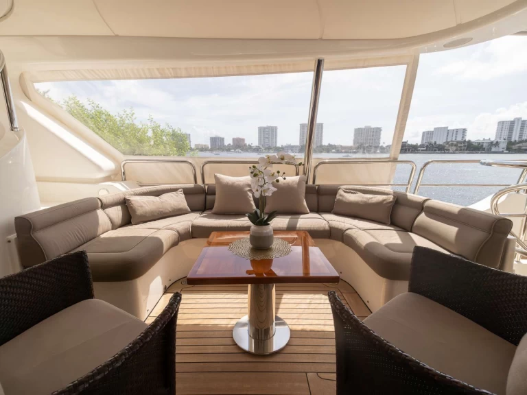 Benetti ARTHUR'S WAY  te huur van particulier of professional in Bahama's