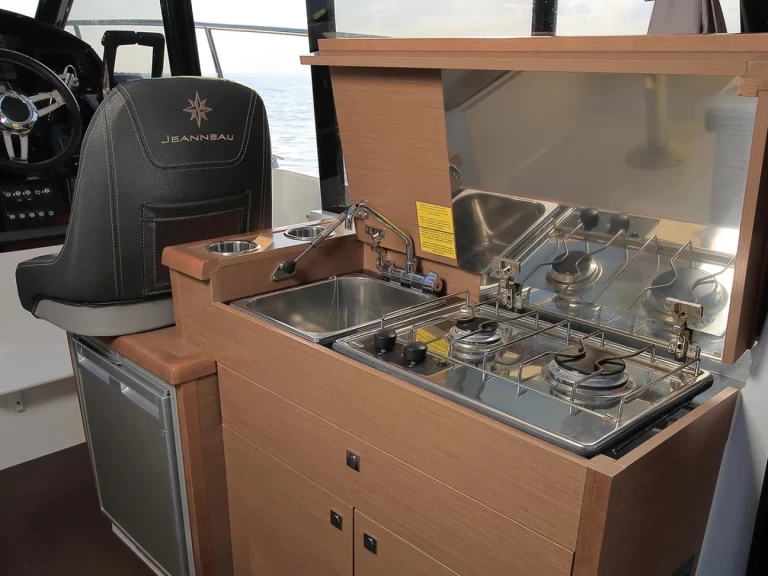 Verhuur Motorboot in Biograd na Moru - Jeanneau Merry Fisher 895