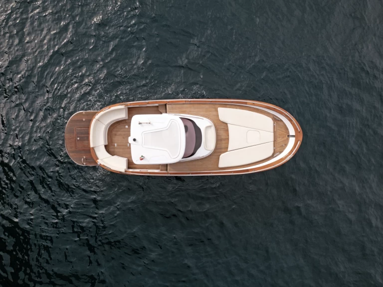 Gozzo Libeccio 32WA te huur van particulier of professional in Amalfi