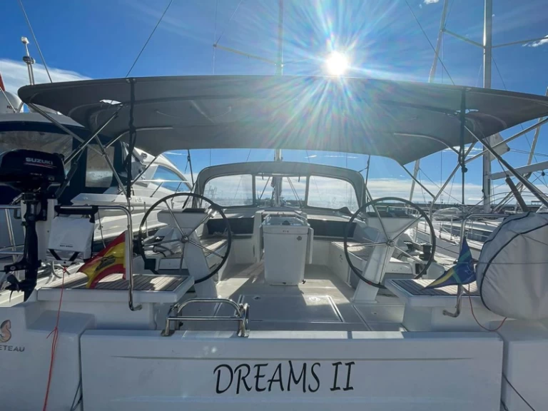 Huur Zeilboot met of zonder schipper Bénéteau in Barcelona