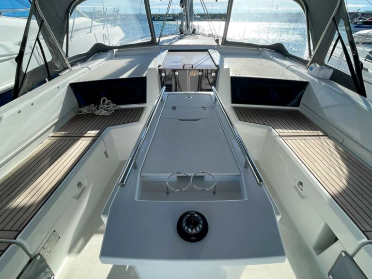 Verhuur Zeilboot Bénéteau met vaarbewijs