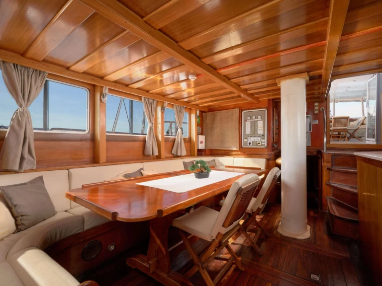 Bootverhuur Custom SOLE in Kaštel Gomilica via SamBoat