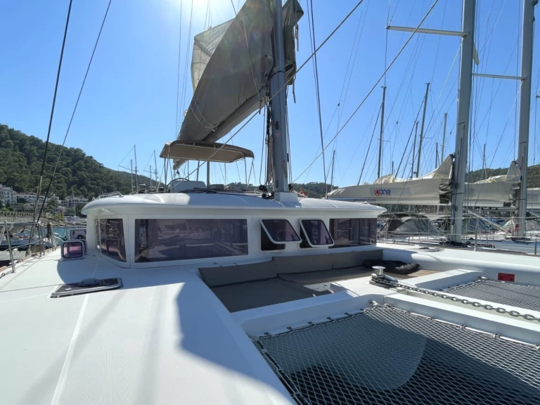 Verhuur Catamaran in Álimos - Lagoon Lagoon 450 F