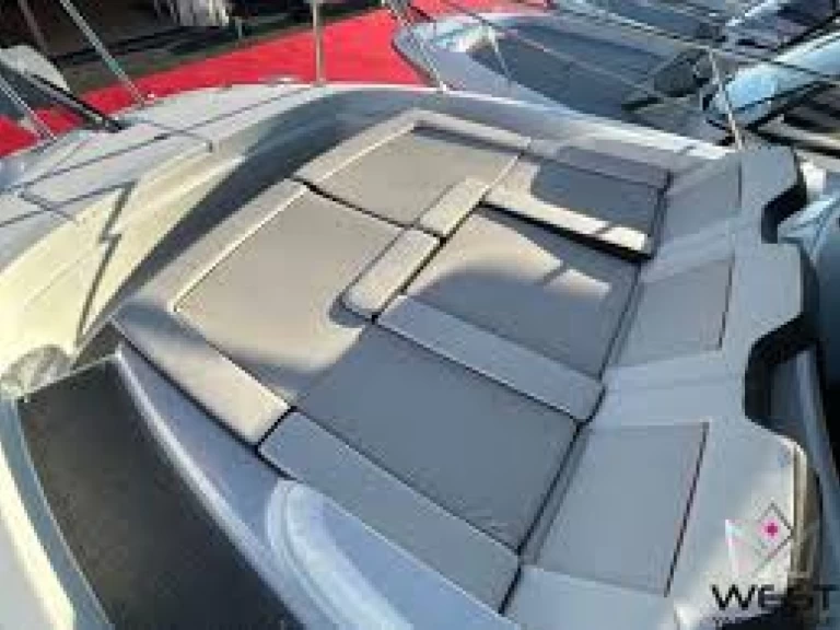 Verhuur Motorboot in Makarska - Jeanneau Cap Camarat 9.0 WA