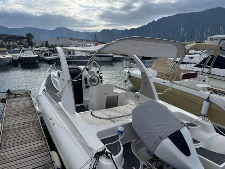 Bootverhuur Maiori goedkoop Revenger 25.5