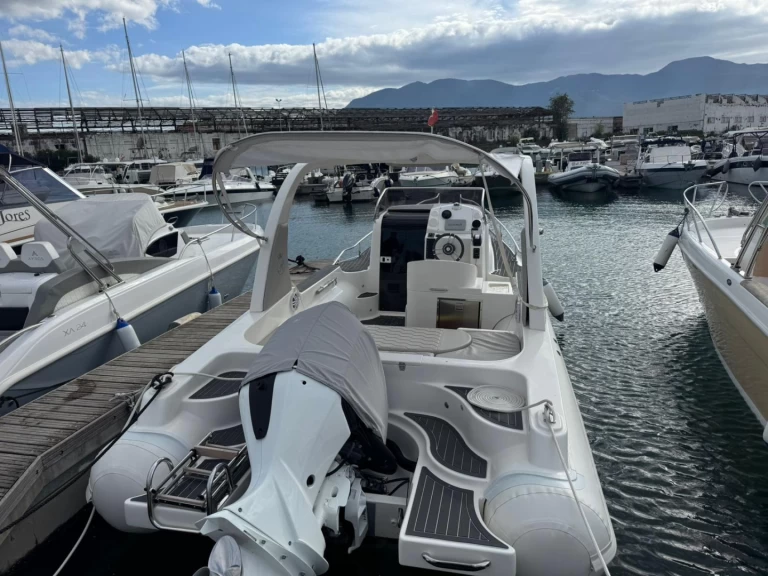 Verhuur RIB Revenger met vaarbewijs