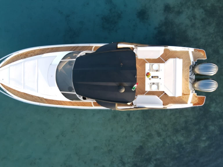 Bootverhuur Marina Aliki goedkoop 340 REGINA