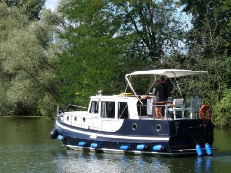 Huur een Linssen Linssen Vlet 1030 in Savoyeux