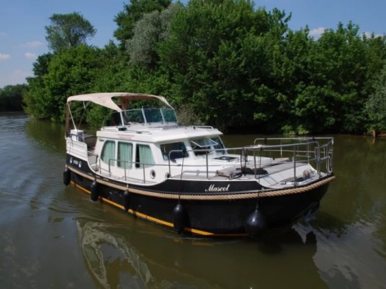Huur Woonboot met of zonder schipper Linssen in Savoyeux