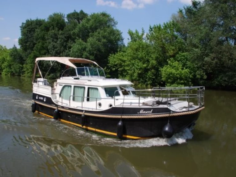 Woonboot te huur in Savoyeux voor de beste prijs
