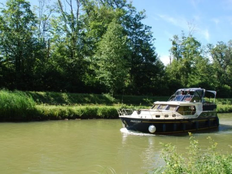 Huur een Vivante Consonant Vivante Consonant 1100 AK in Savoyeux