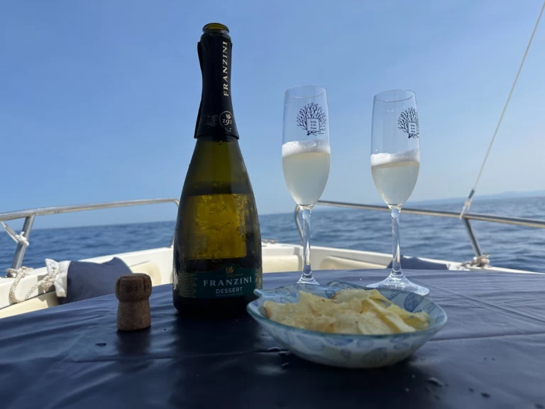 Bootverhuur Catania goedkoop Charro 555