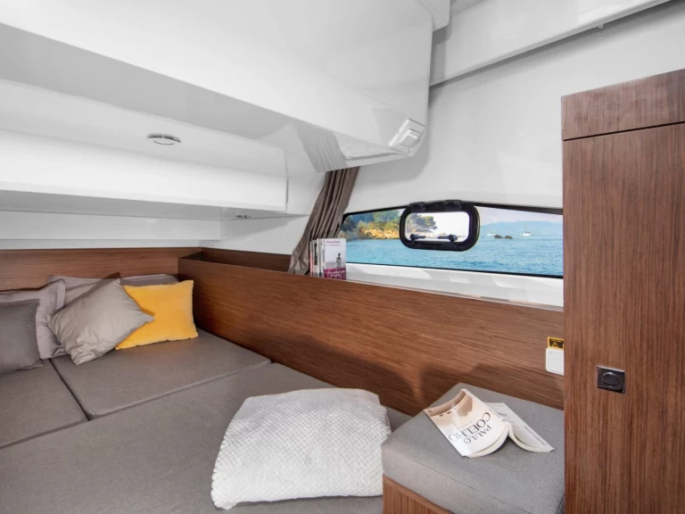 Jeanneau Merry Fisher 1095 te huur van particulier of professional in Bacoli