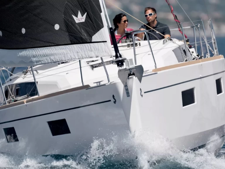 Jachthuur in Saint-Gilles-Croix-de-Vie - Bénéteau Oceanis 38.1 via SamBoat