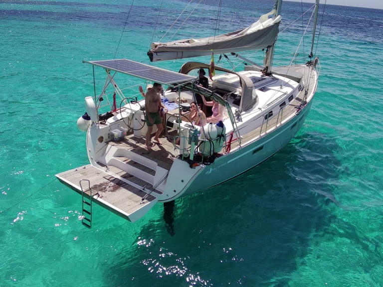 Bootverhuur Palma de Mallorca goedkoop Bavaria 45 Cruiser