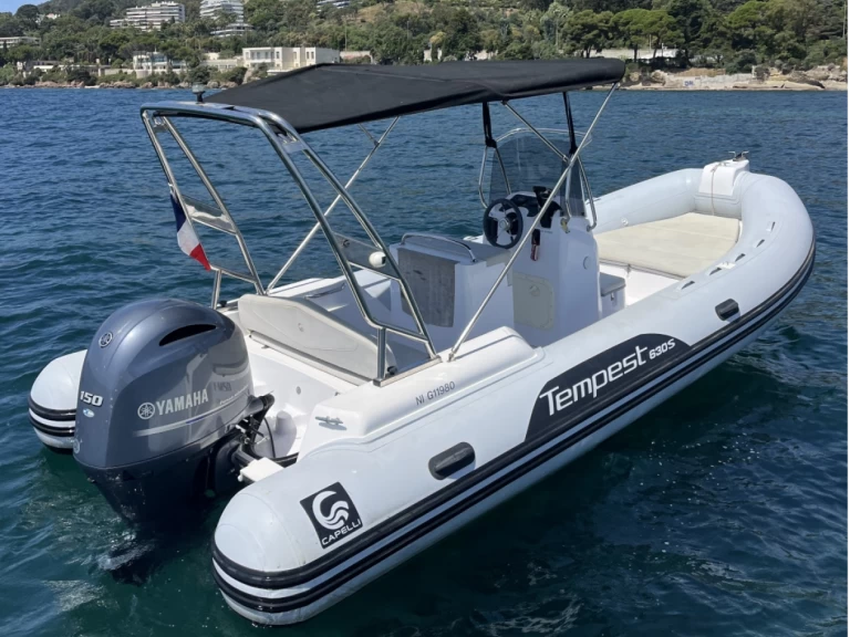 Verhuur RIB Capelli met vaarbewijs