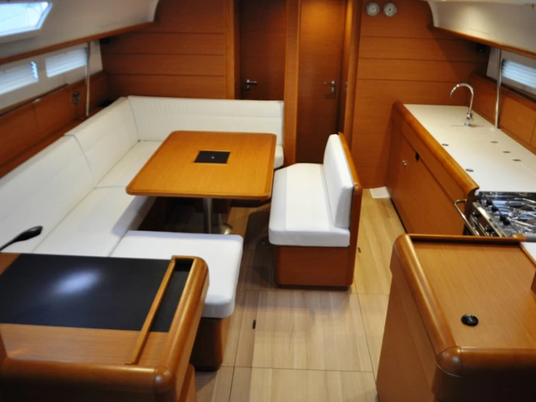 Jeanneau Sun Odyssey 519 te huur van particulier of professional in Kallithea