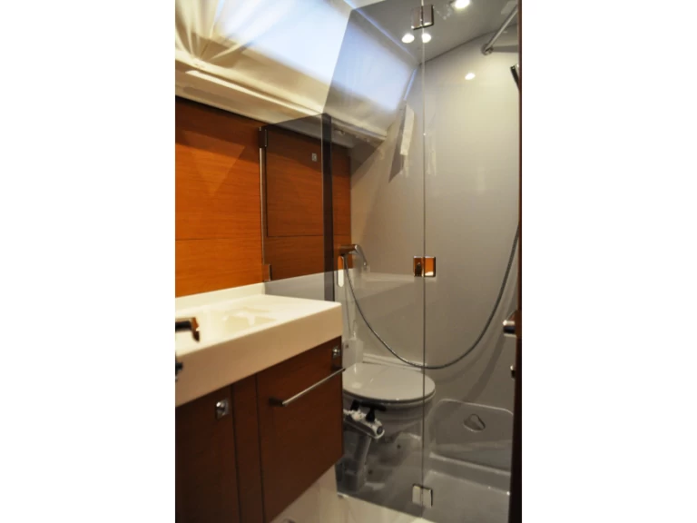 Jeanneau Sun Odyssey 519 te huur van particulier of professional in Kallithea