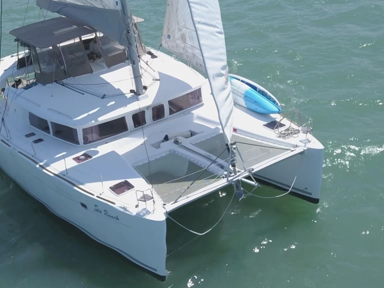 Bootverhuur Sesimbra goedkoop Lagoon 470