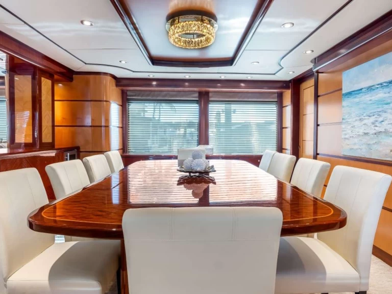 Huur een  Custom Built Aluminum Cutter JUST ENOUGH in Saint Thomas Island