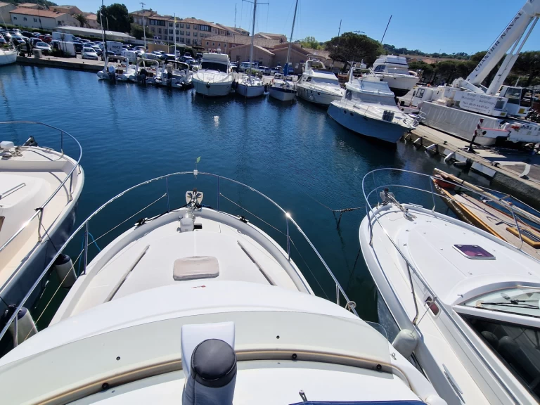 Bénéteau Antares 905 Fly te huur van particulier of professional in Carnon-Plage