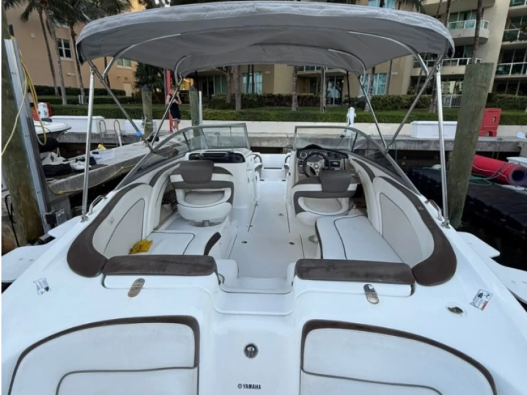 Motorboot te huur in Miami voor de beste prijs