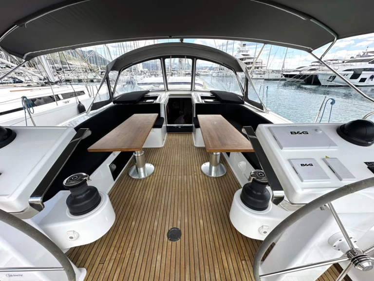 Bootverhuur Seget Donji goedkoop Hanse 548