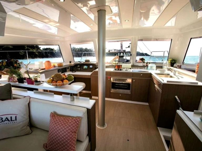 Verhuur Catamaran Bali met vaarbewijs